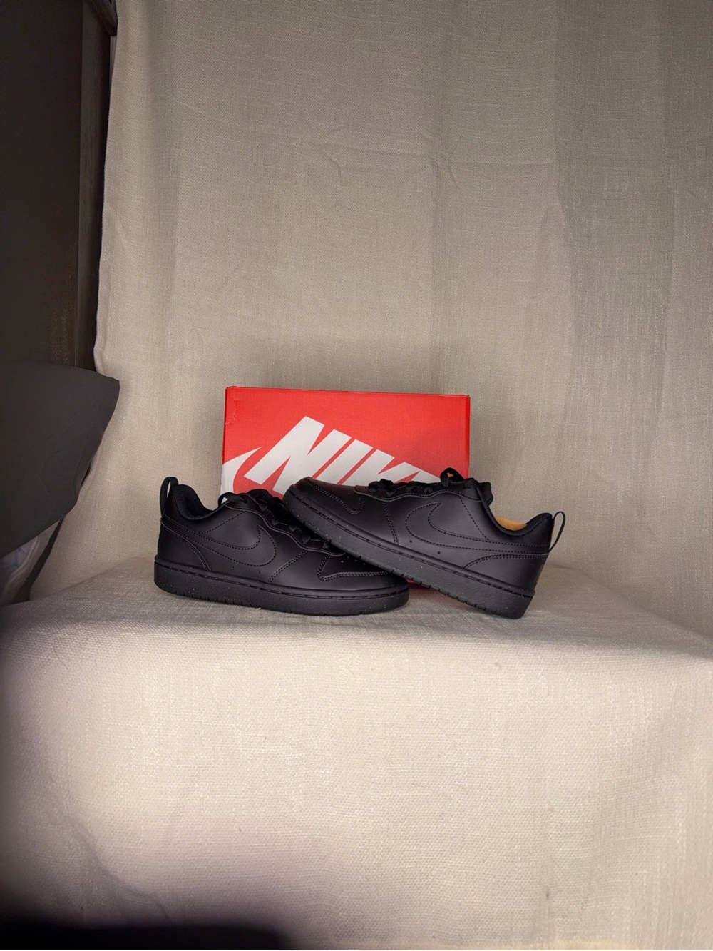 Nike Triple Black Court Borough Low